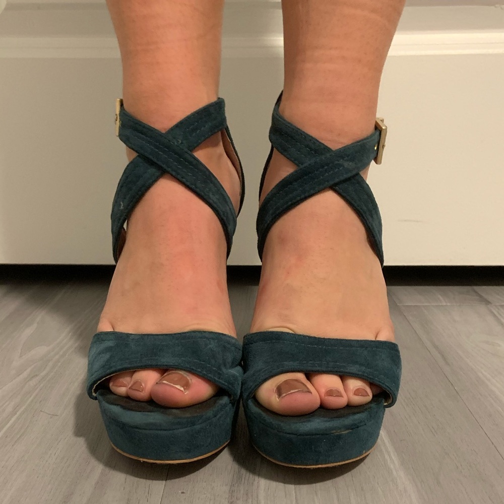 Vince Camuto Teal Platforms